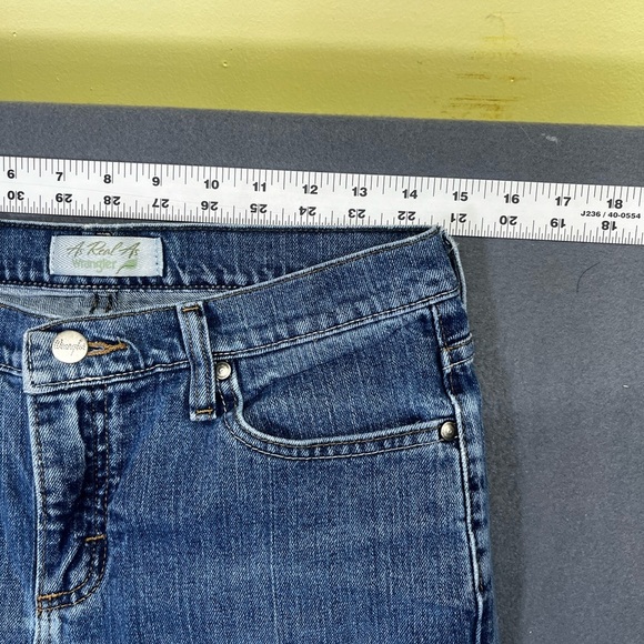 Wrangler As Real As Bootcut Jeans Womens 6 Blue faded Denim Farm Country 1493 - Picture 4 of 10